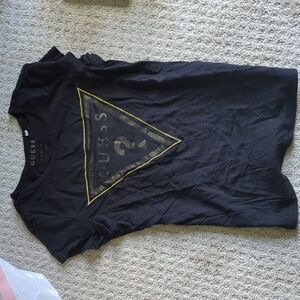 Guess Tshirt